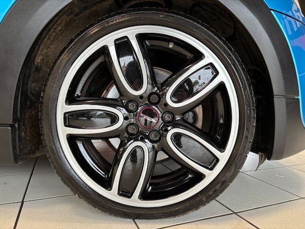Used MINI Convertible 2016 for sale - 76203426: Photo 21
