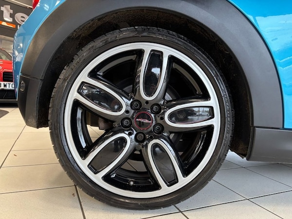Used MINI Convertible 2016 for sale - 76203426: Photo 22
