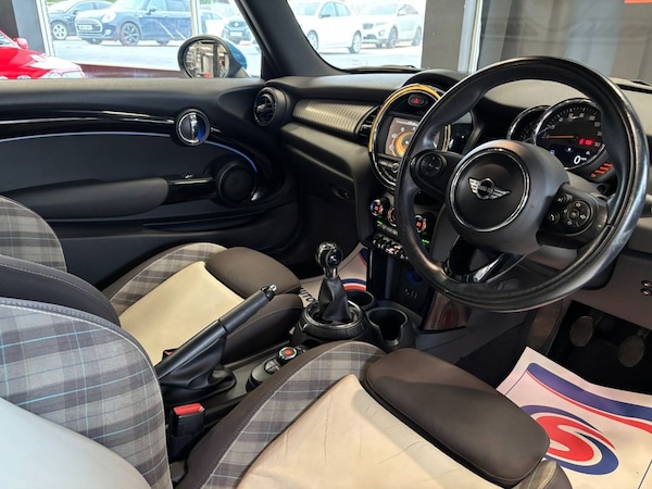 Used MINI Convertible 2016 for sale - 76203426: Photo 25