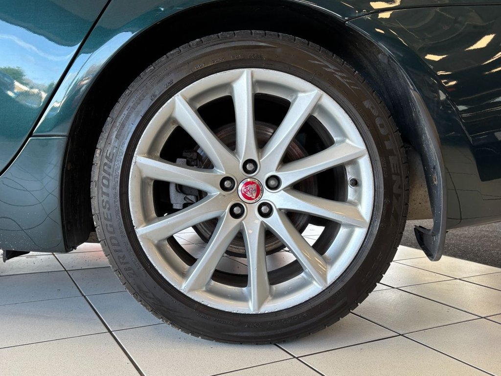 Used Jaguar XJ 2014 for sale - 77383899: Photo 21