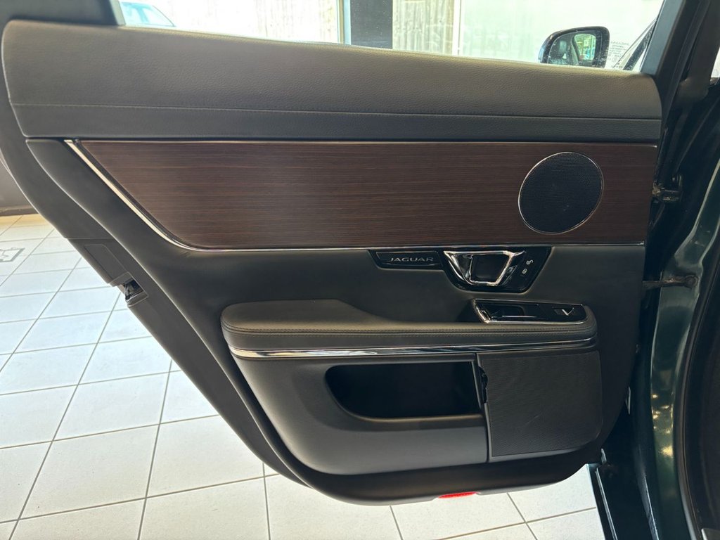 Used Jaguar XJ 2014 for sale - 77383899: Photo 43