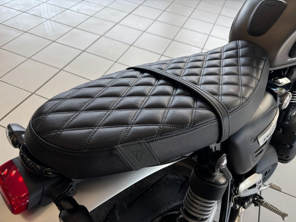 Used Triumph SPEED TWIN 1200 2024 for sale - 78672824: Photo 15
