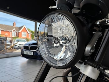 Used Triumph SPEED TWIN 1200 2024 for sale - bike-78672824: Photo