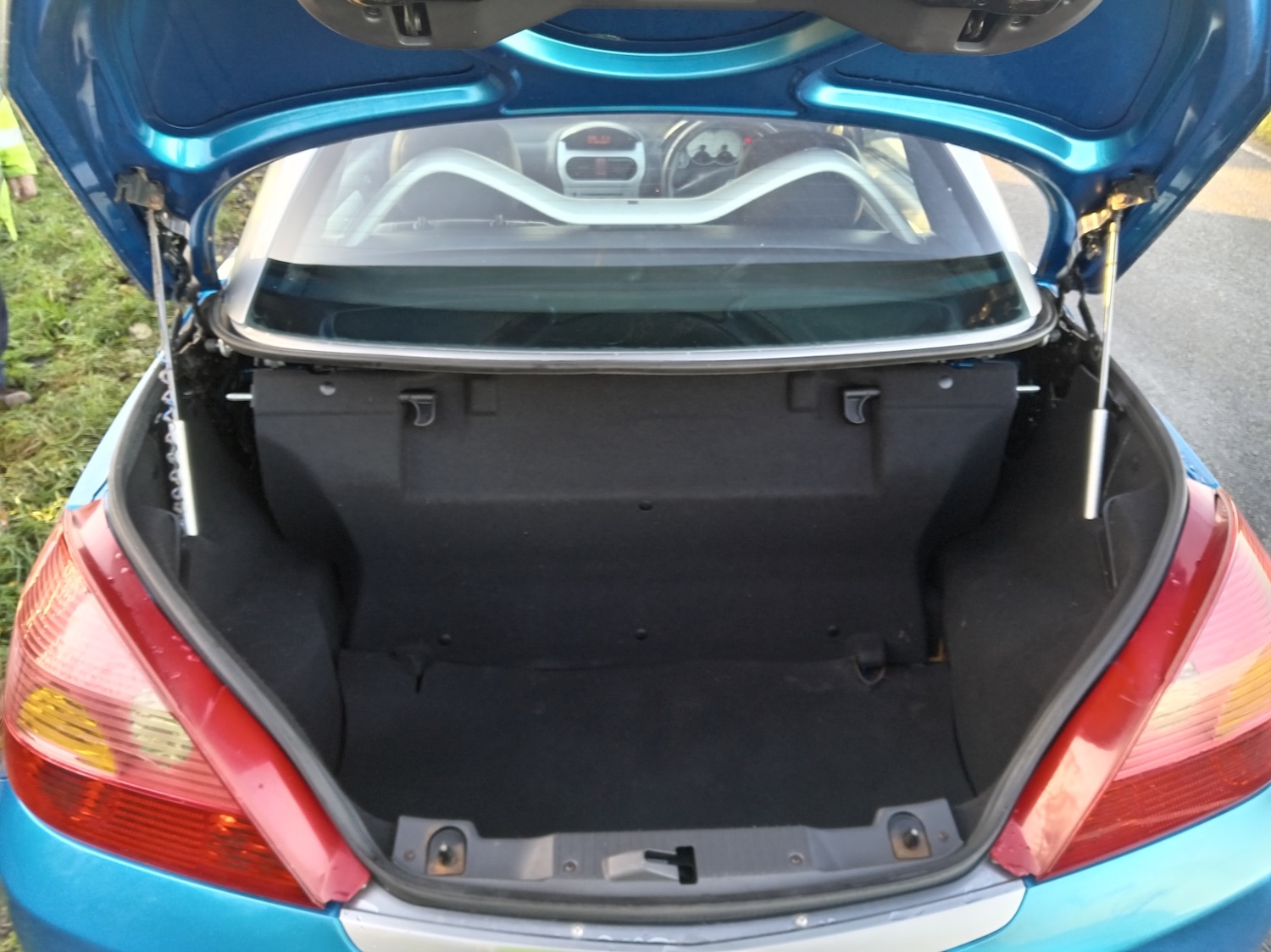 Used Vauxhall Tigra 2007 for sale - 76821970: Photo 15