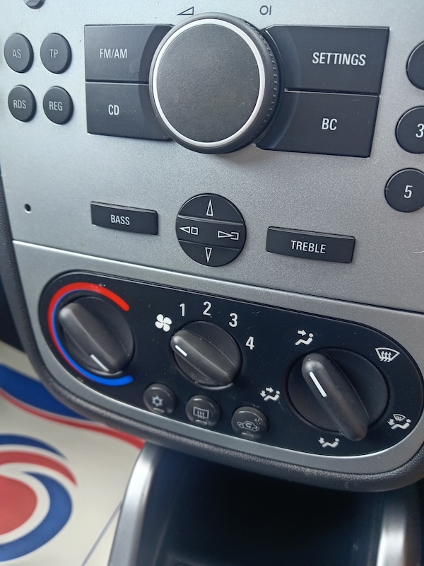 Used Vauxhall Tigra 2009 for sale - 75049519: Photo 21
