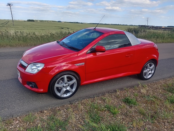 Used Vauxhall Tigra 2009 for sale - 75049519: Photo 22