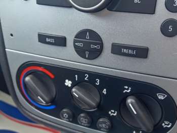 Used Vauxhall Tigra 2009 for sale - 75049519: Photo