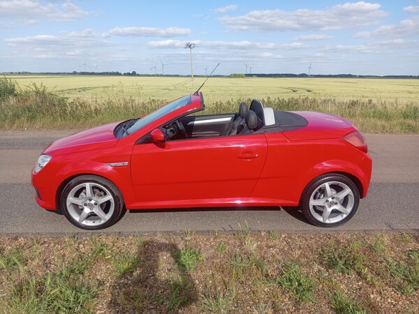 Used Vauxhall Tigra 2009 for sale - 75049519: Photo 7