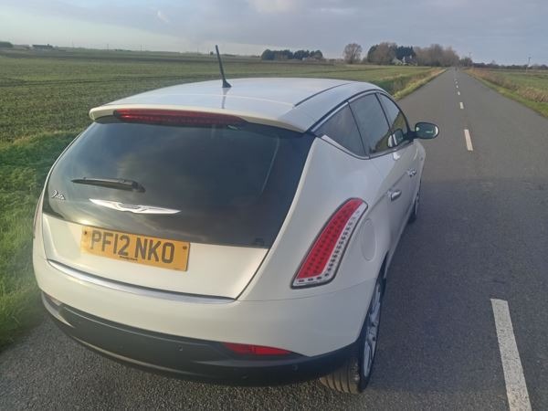 Used Chrysler Delta 2012 for sale - 76845634: Photo 8