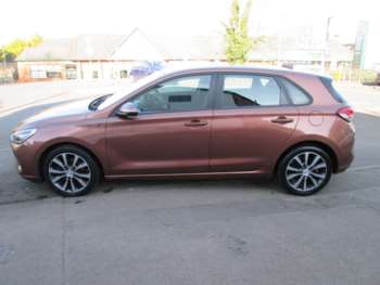 Used Hyundai i30 2017 for sale - 74127300: Photo