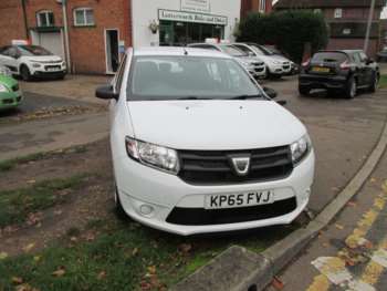 Used Dacia Sandero 2015 for sale - 72540566: Photo