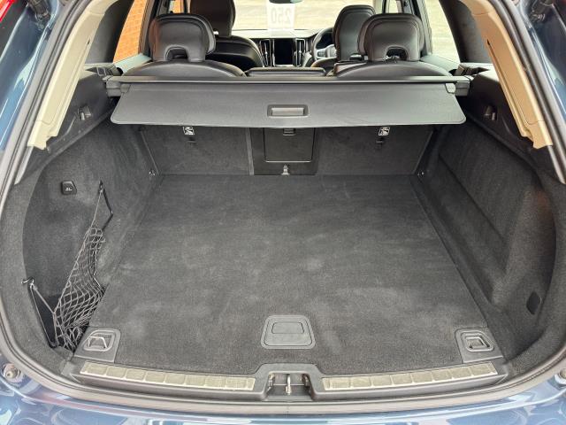 Used Volvo XC60 2023 for sale - 76568710: Photo 27