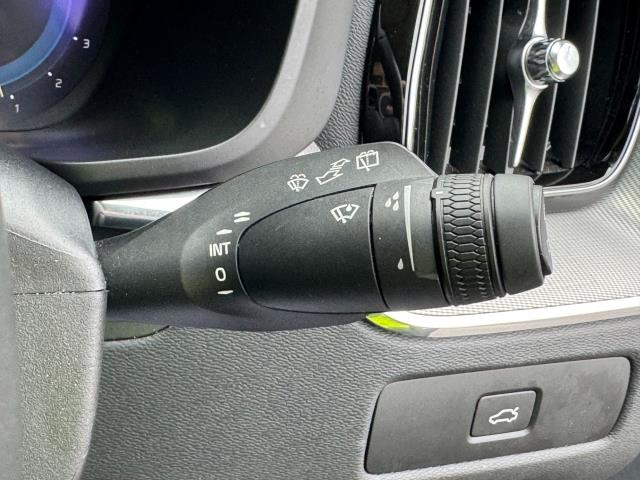 Used Volvo XC60 2023 for sale - 76568710: Photo 35
