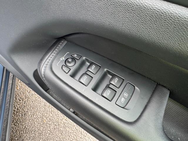 Used Volvo XC60 2023 for sale - 76568710: Photo 45