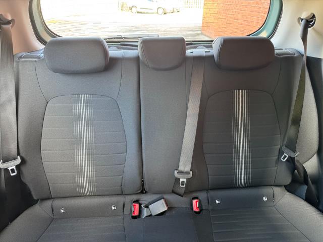 Used Hyundai i10 2024 for sale - 76184568: Photo 15