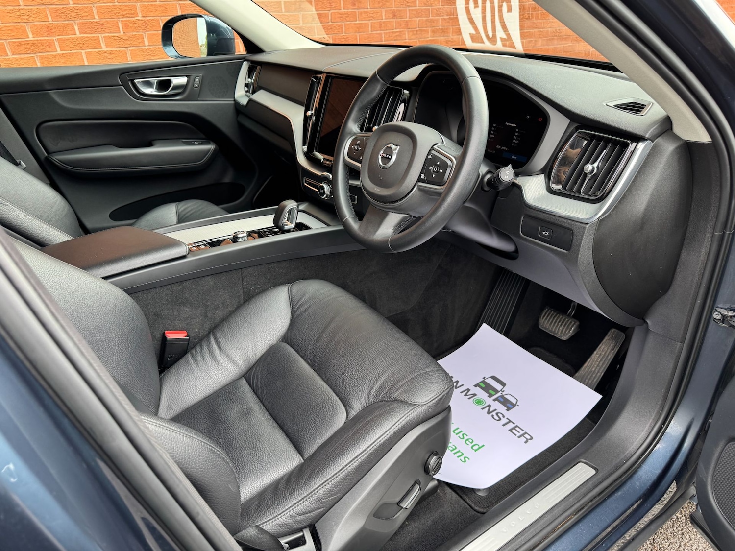 Used Volvo XC60 2023 for sale - 76531437: Photo 13