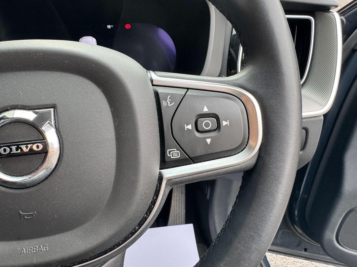 Used Volvo XC60 2023 for sale - 76531437: Photo 30