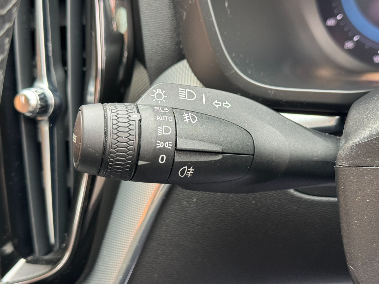 Used Volvo XC60 2023 for sale - 76531437: Photo 31