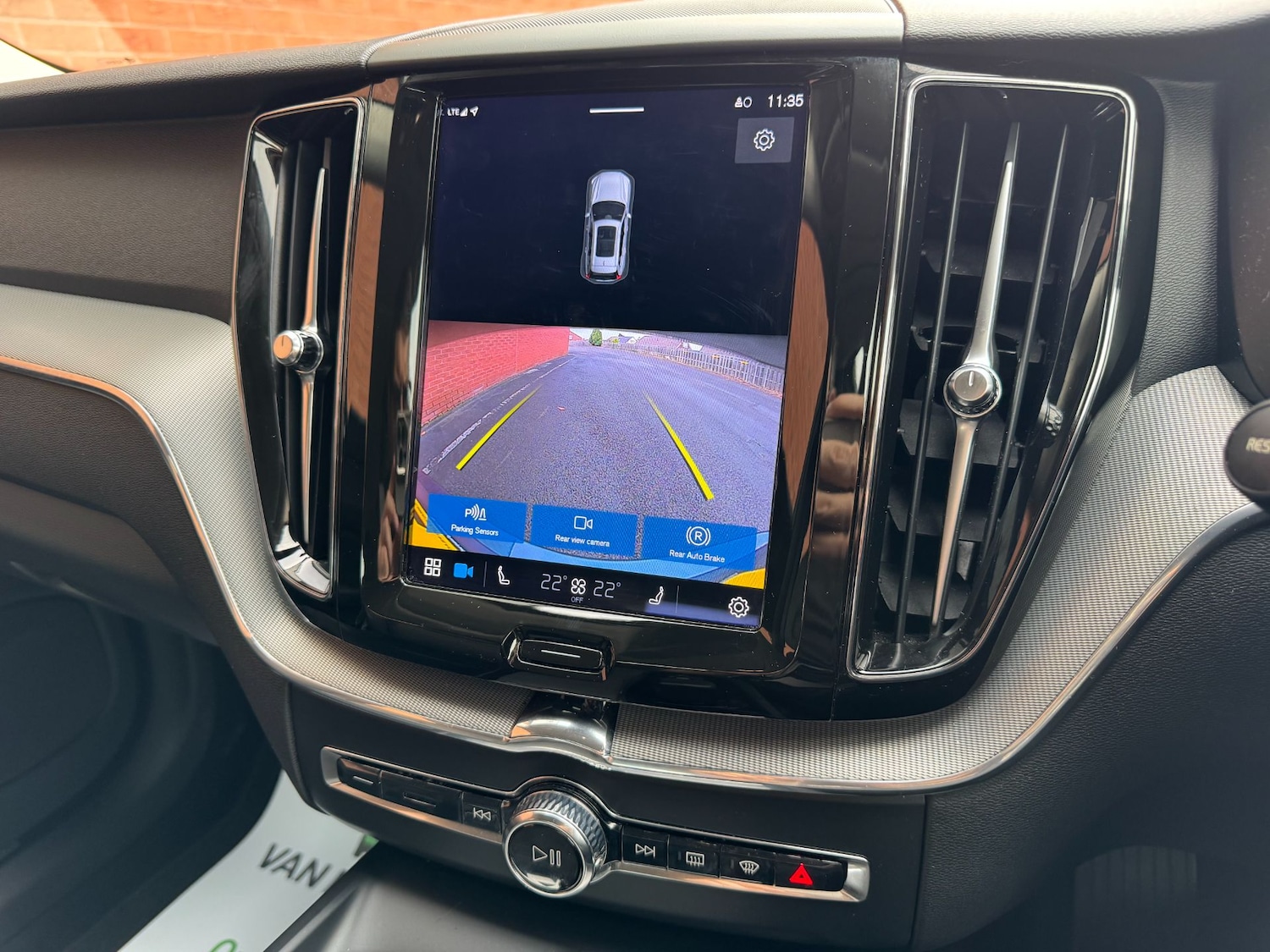 Used Volvo XC60 2023 for sale - 76531437: Photo 37