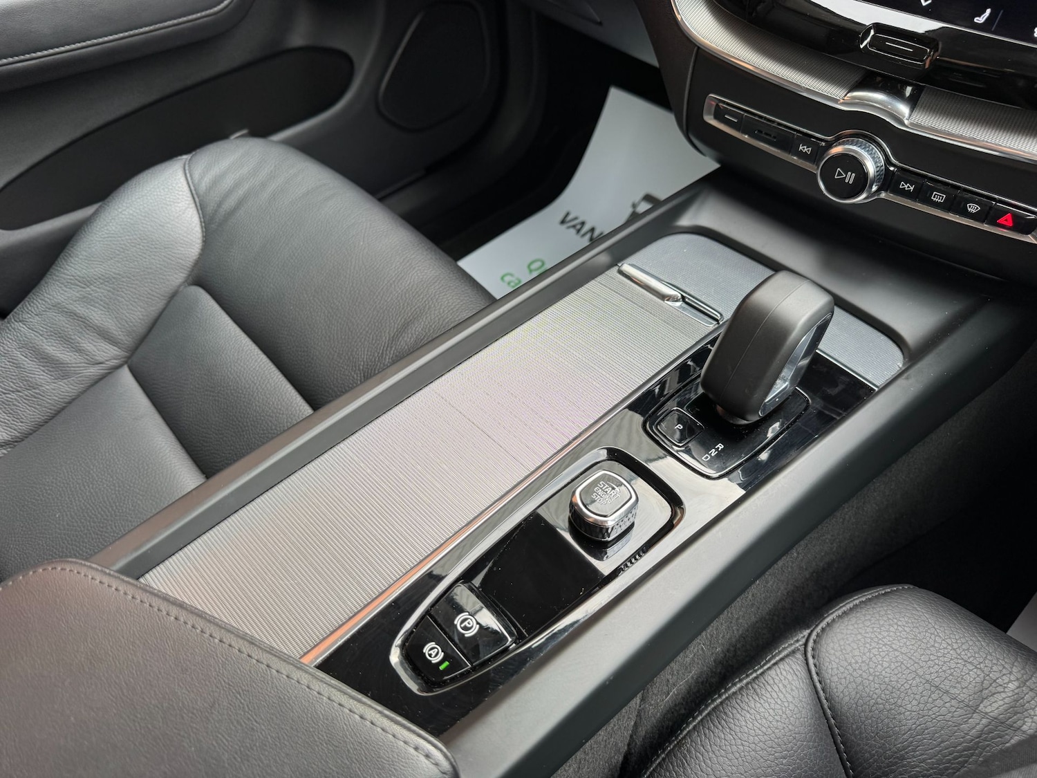 Used Volvo XC60 2023 for sale - 76531437: Photo 39