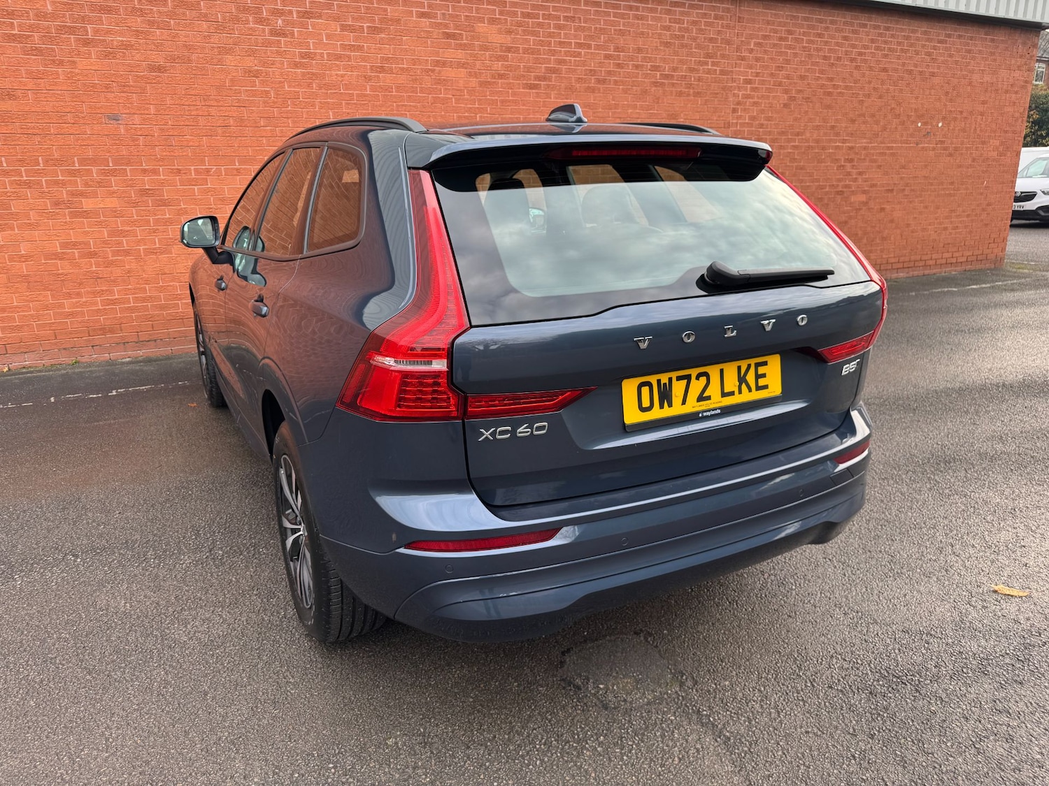 Used Volvo XC60 2023 for sale - 76531437: Photo 5