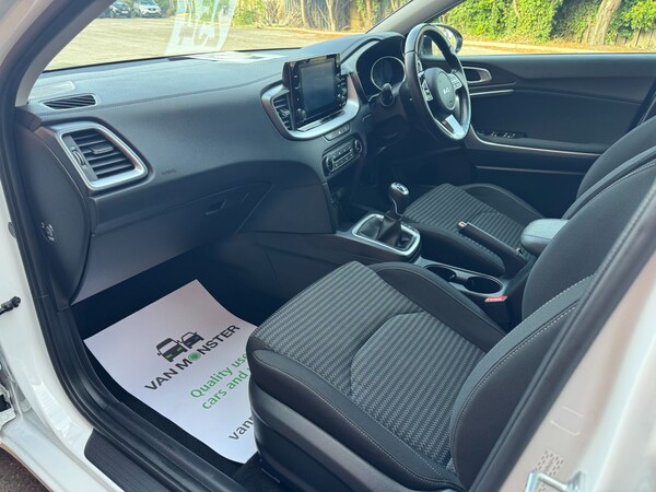 Used Kia Ceed 2023 for sale - 76255371: Photo 19