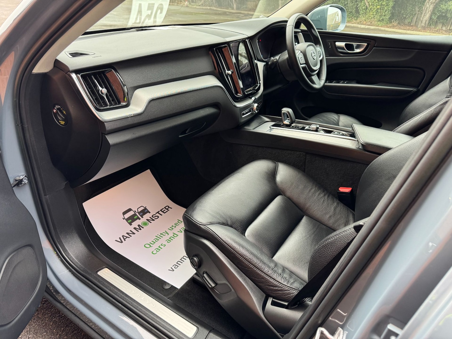 Used Volvo XC60 2023 for sale - 77378032: Photo 17