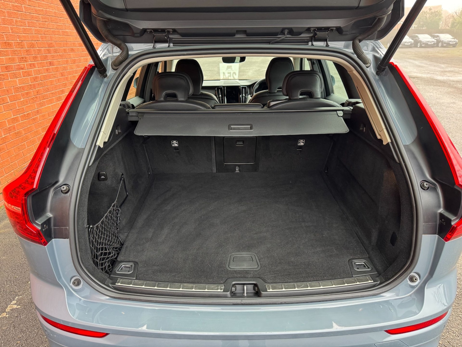 Used Volvo XC60 2023 for sale - 77378032: Photo 23