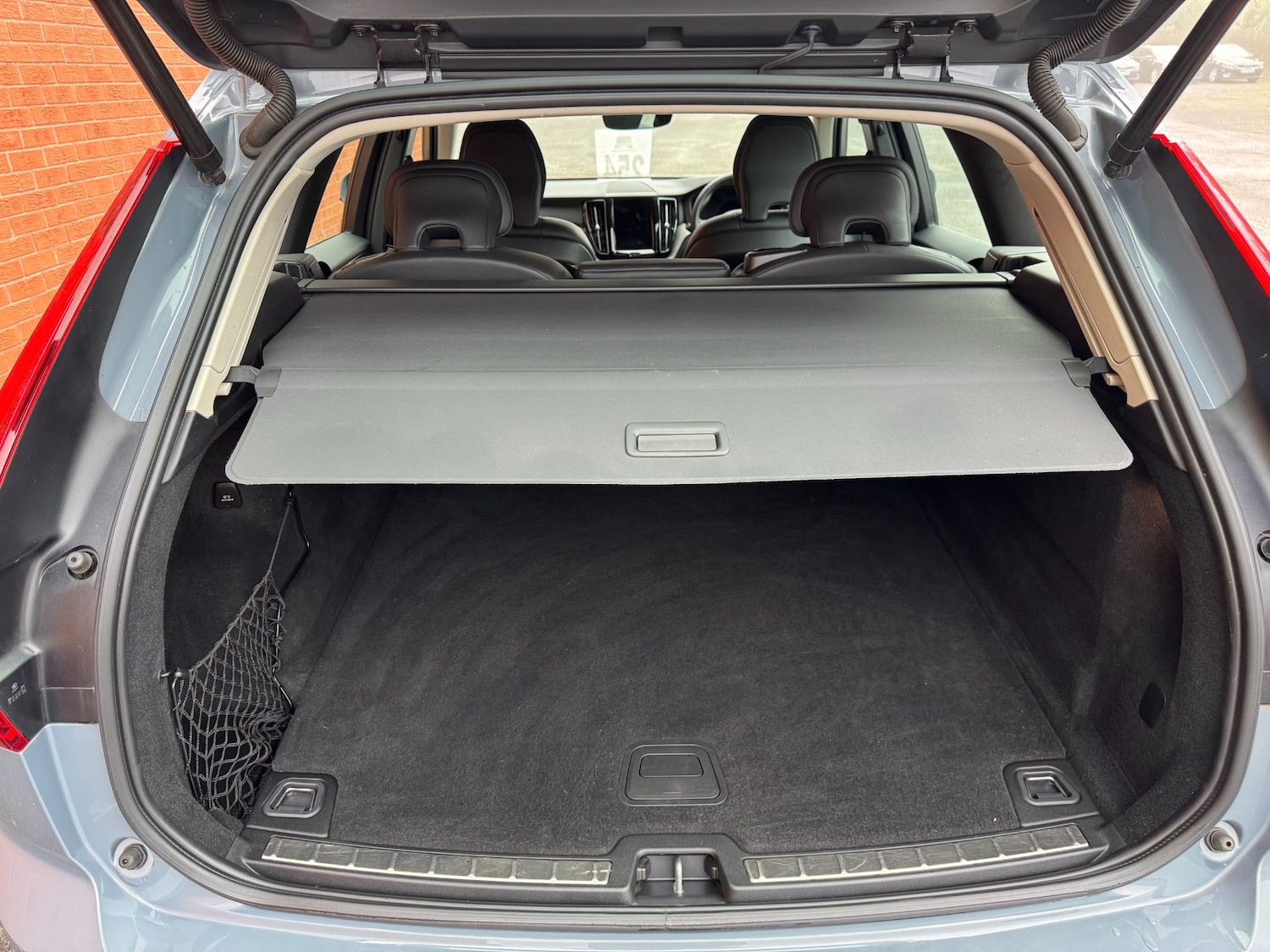 Used Volvo XC60 2023 for sale - 77378032: Photo 26