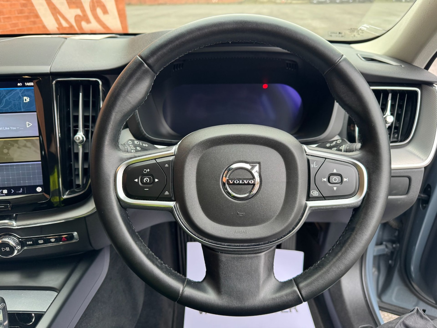 Used Volvo XC60 2023 for sale - 77378032: Photo 28