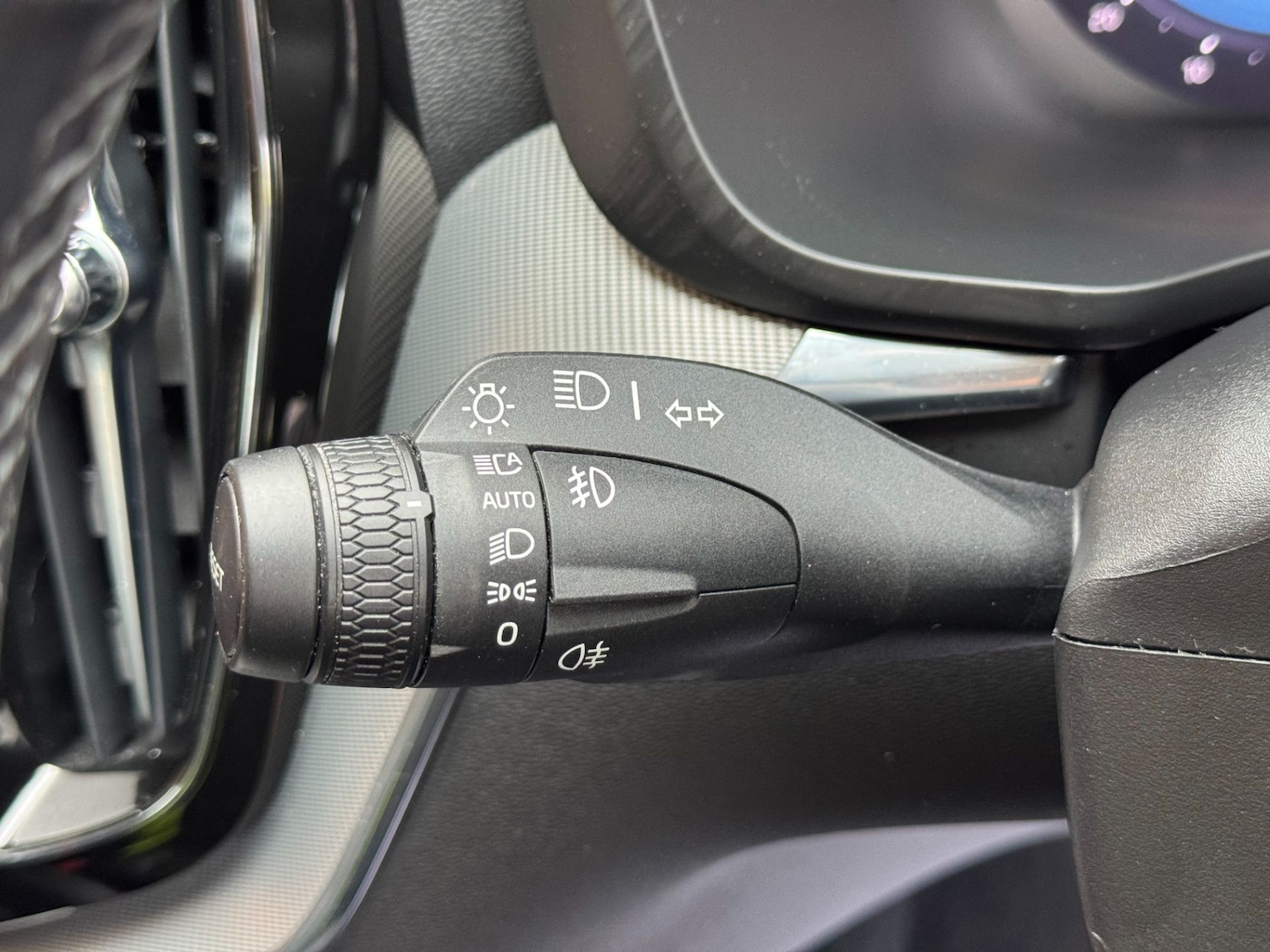 Used Volvo XC60 2023 for sale - 77378032: Photo 31