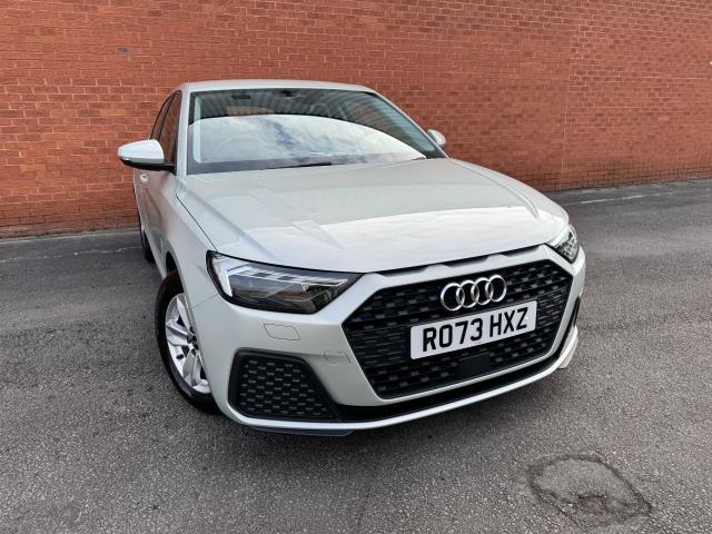 Used Audi A1 for sale - 77676262: Photo 2