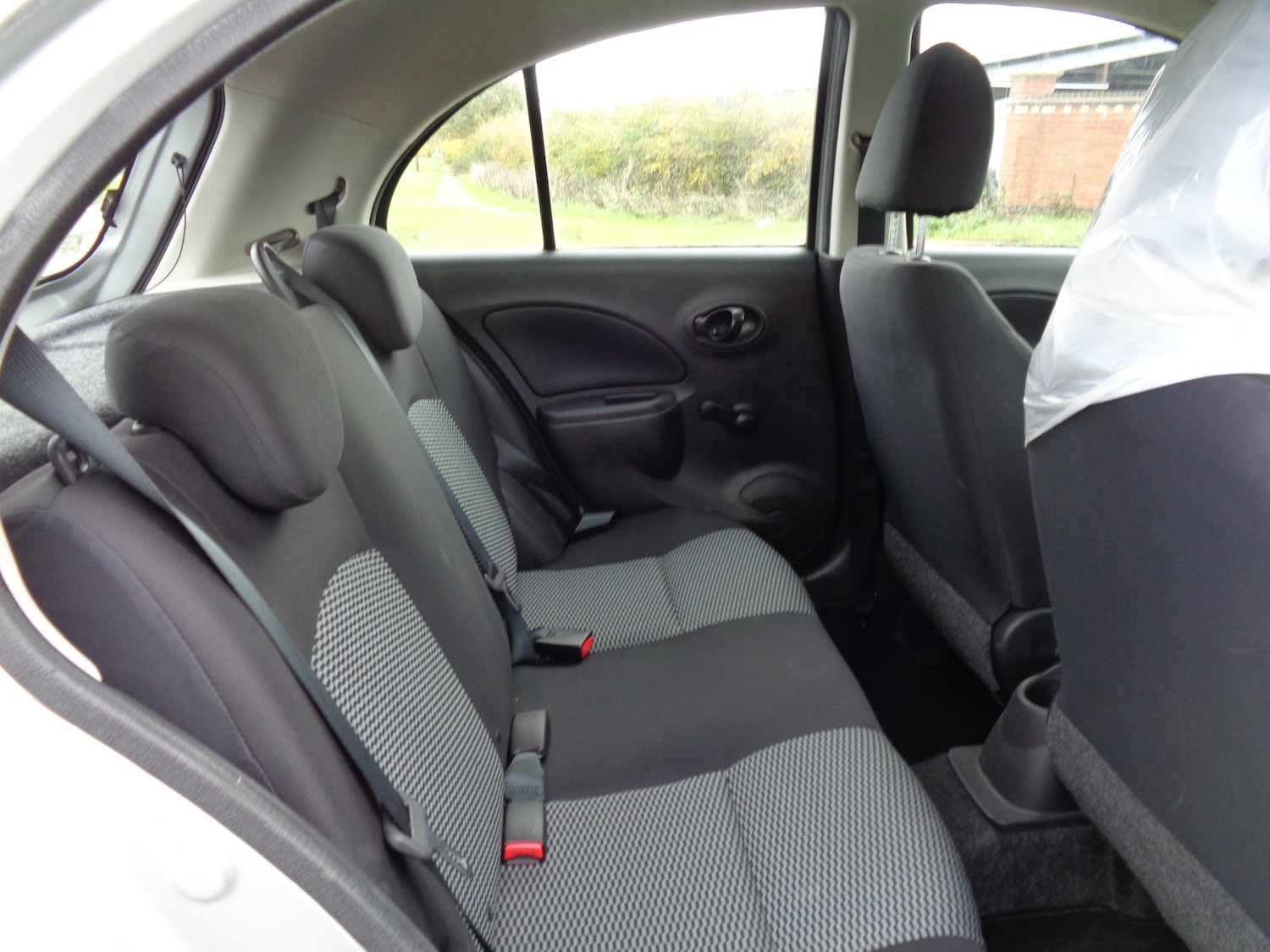 Used Nissan Micra 2014 for sale - 76393445: Photo 4