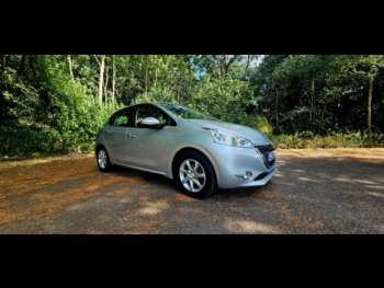 Used Peugeot 208 2014 for sale - 75394058: Photo