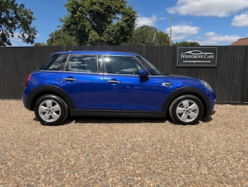 Used MINI Hatch 2019 for sale - 79328530: Photo