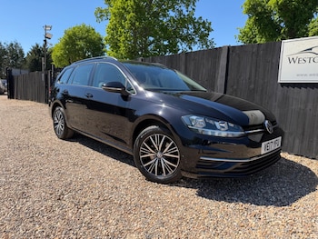 Used Volkswagen Golf 2017 for sale - 78448812: Photo