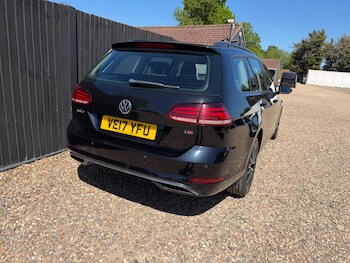 Used Volkswagen Golf 2017 for sale - 78448812: Photo