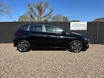 Used Hyundai i20 2023 for sale - 78244882: Photo