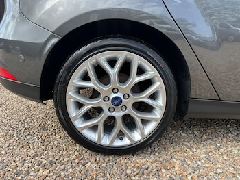 Used Ford Focus 2017 for sale - 78276117: Photo