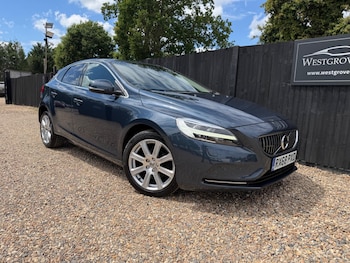Used Volvo V40 2018 for sale - 79062143: Photo