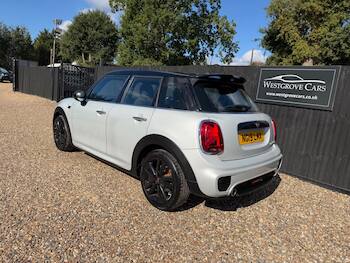 Used MINI Hatch 2019 for sale - 79669393: Photo
