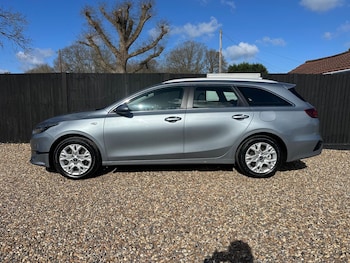 Used Kia Ceed 2023 for sale - 78245230: Photo