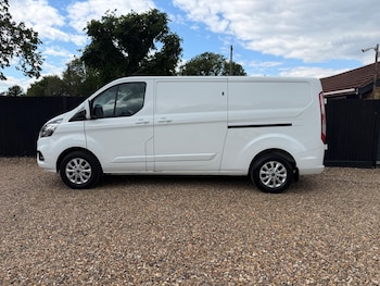 Used Ford Transit Custom 2023 for sale - 78609147: Photo