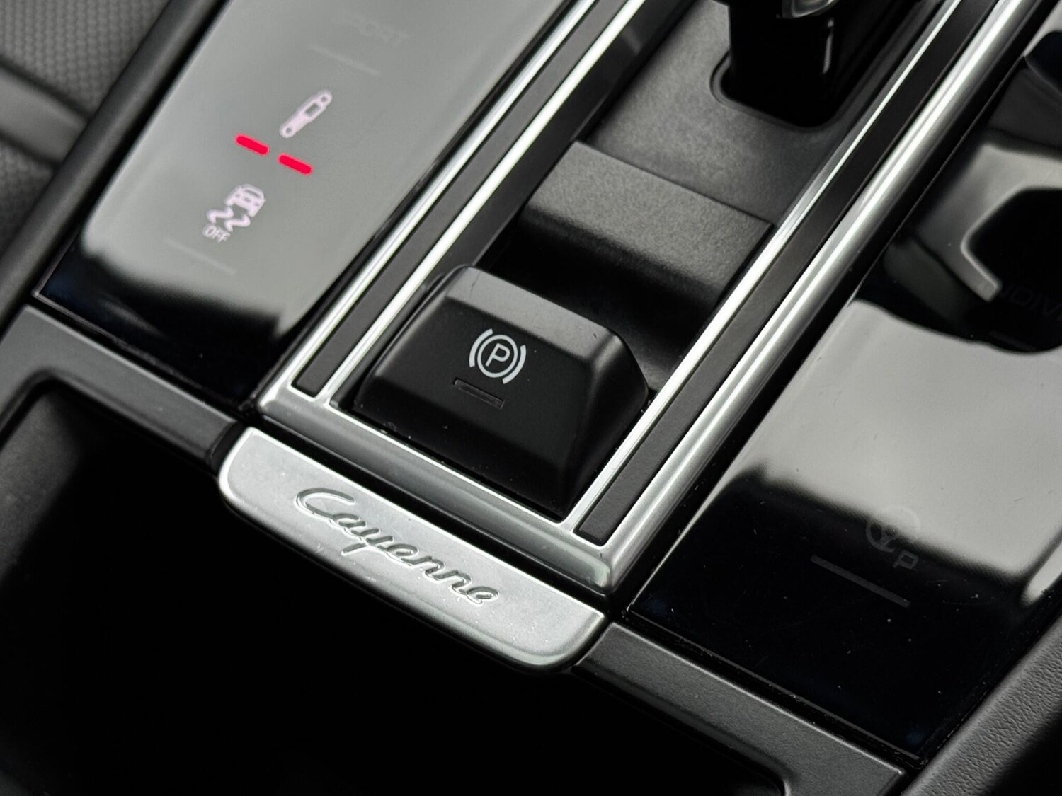 Used Porsche Cayenne for sale - 77330608: Photo 34