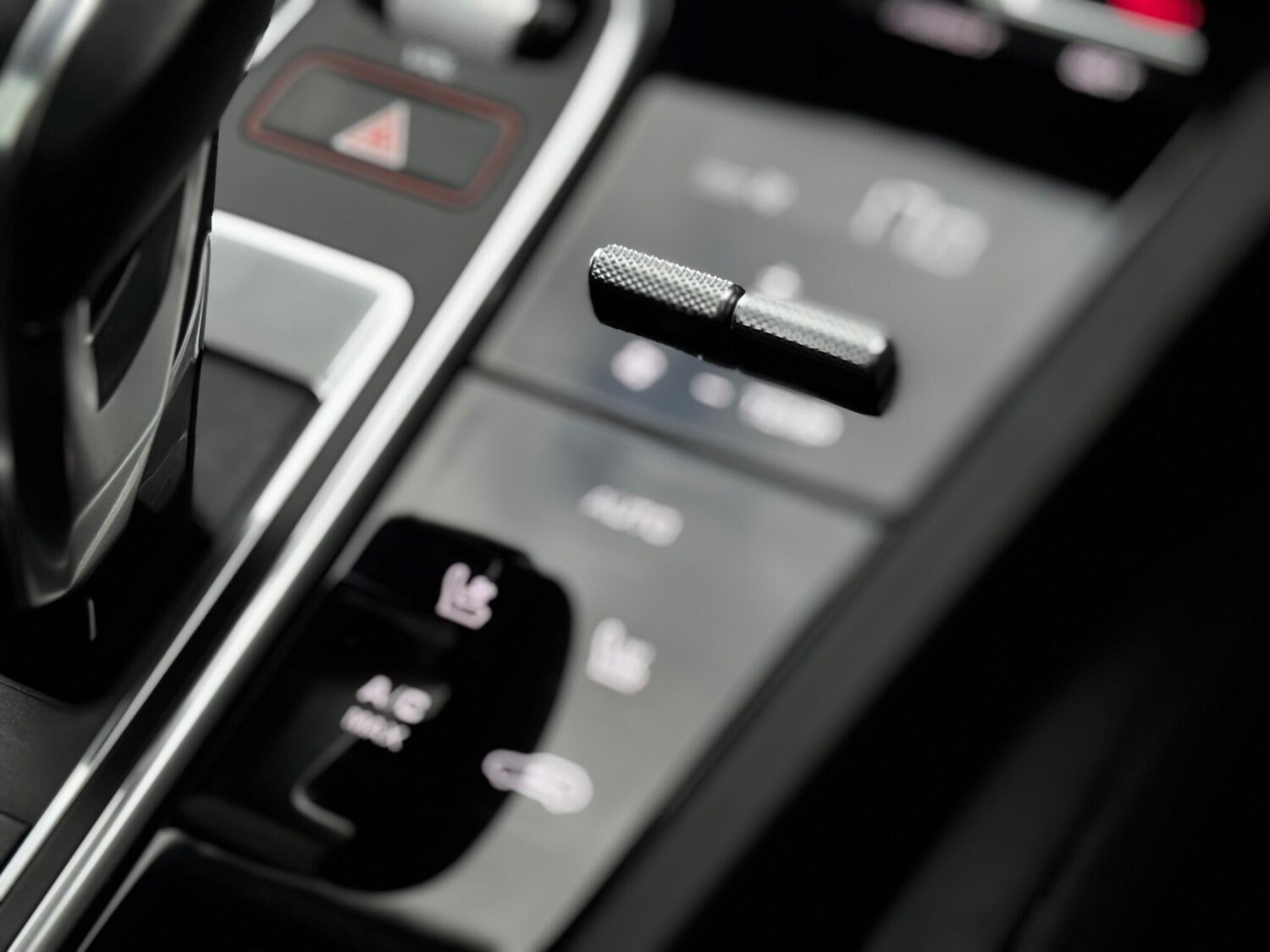 Used Porsche Cayenne for sale - 77330608: Photo 35