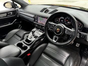 Used Porsche Cayenne 2019 for sale - 77330608: Photo