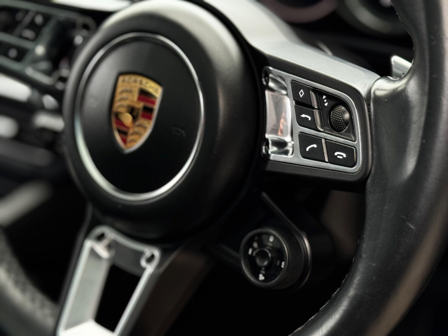 Used Porsche Cayenne for sale - 77330608: Photo 61