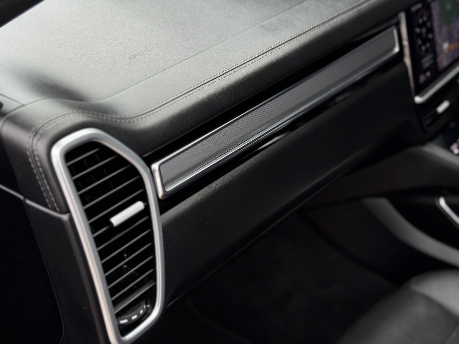 Used Porsche Cayenne for sale - 77330608: Photo 79