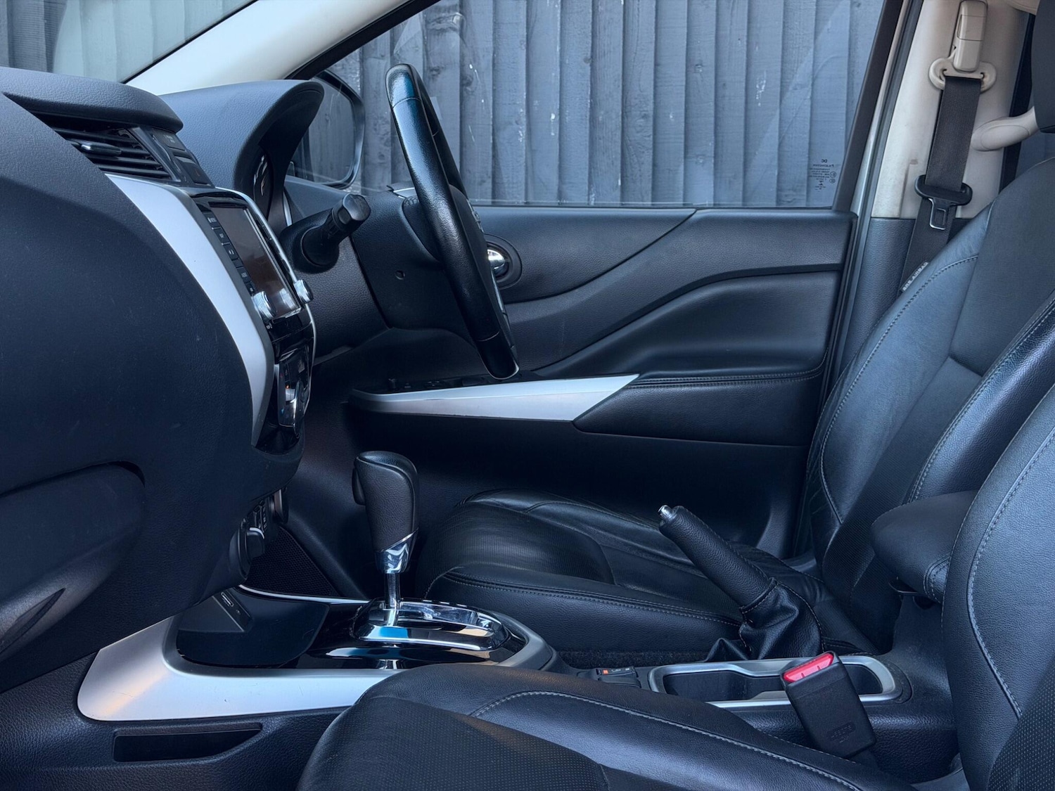 Used Nissan Navara 2020 for sale - 76912944: Photo 27