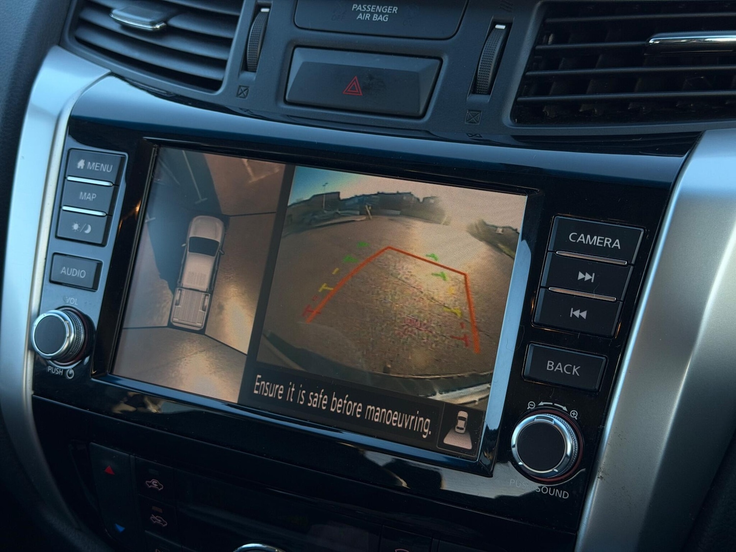 Used Nissan Navara 2020 for sale - 76912944: Photo 32